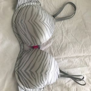 Victoria secret Love Pink 34C plunge push-up bra